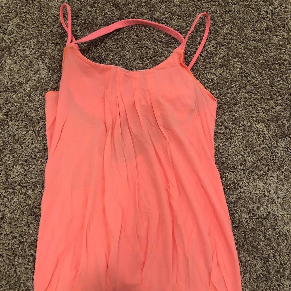 Peach lululemon workout tank